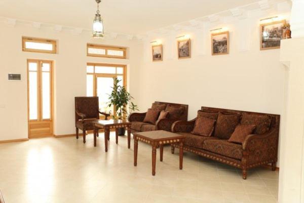 בוקורו Hotel Asl מראה חיצוני תמונה